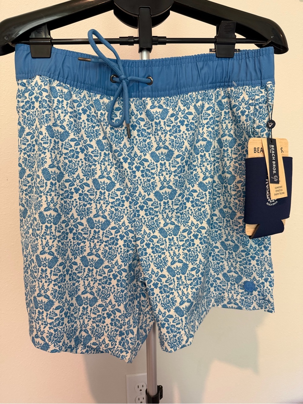 Beach Bros. Men's Blue Floral Swim Trunks with Drawstring